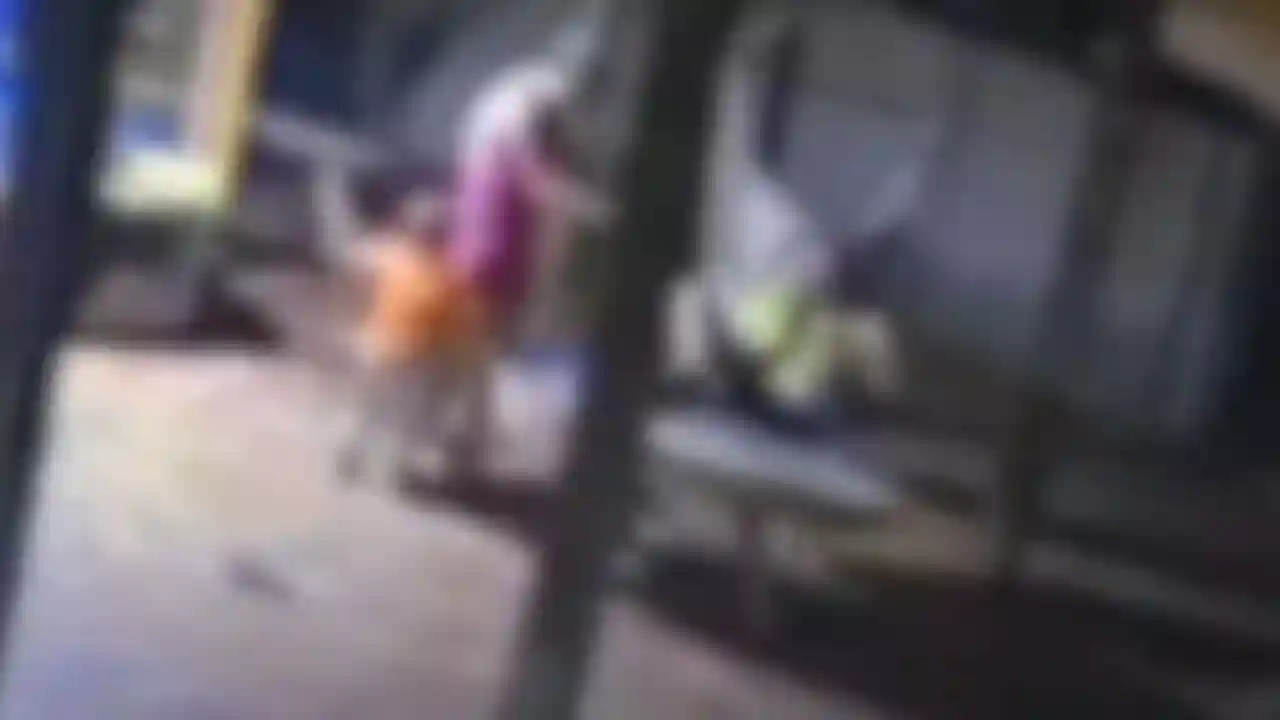 Criança de 2 anos que acidentalmente matou a mãe fica sob cuidados da família pai será interrogado