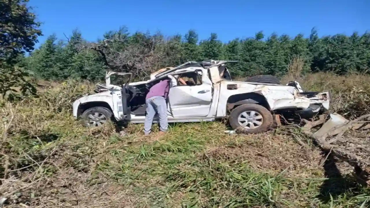 Jovem morre após capotar picape na temida Curva da Morte da BR-060 em MS