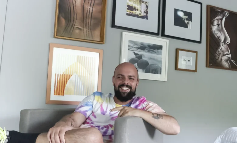 Filho de delegado, André Tristão vira ator e professor de teatro respeitado em MS