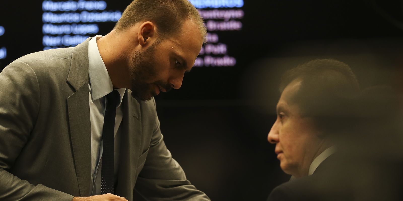 Moraes manda DPU assumir defesa de Eduardo Bolsonaro no STF