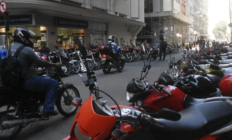 Saiba como registrar veículo ciclomotor; prazo vai até quarta-feira