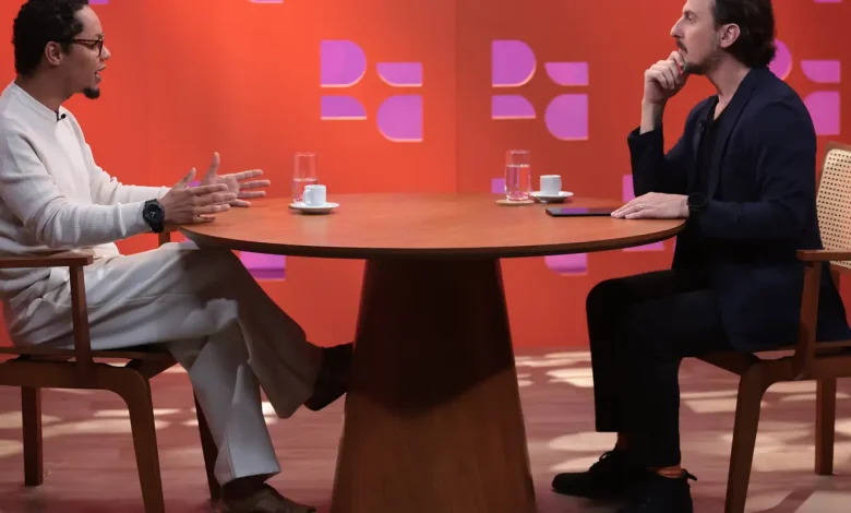 DR com Demori discute racismo estrutural com o ator Clayton Nascimento