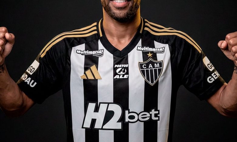 Atlético-MG anuncia o lateral-esquerdo Renan Lodi