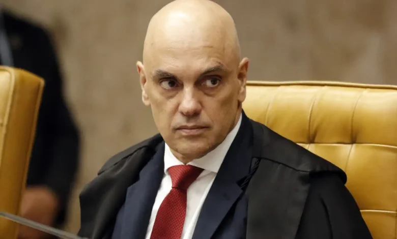Moraes nega pedido de defesa Bolsonaro para receber visita de sogro