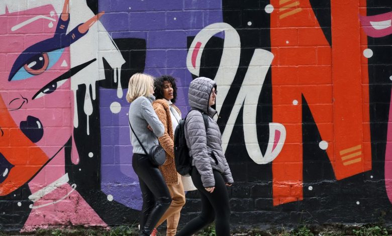 Frente fria avança por SP e deve trazer ventos fortes e queda de tempe