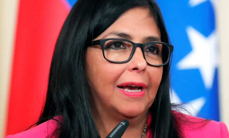 Delcy Rodríguez toma posse como presidente interina da Venezuela