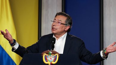 Após fala de Trump, Petro diz que pegará em armas se necessário