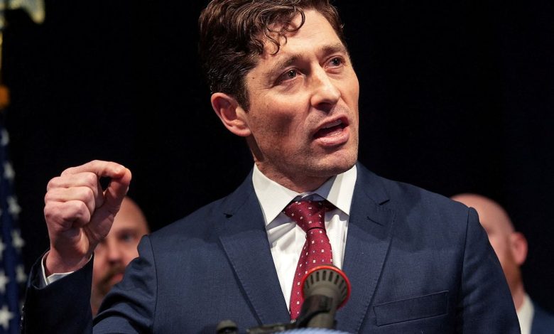 Prefeito de Minneapolis anuncia saída de agentes do ICE da cidade