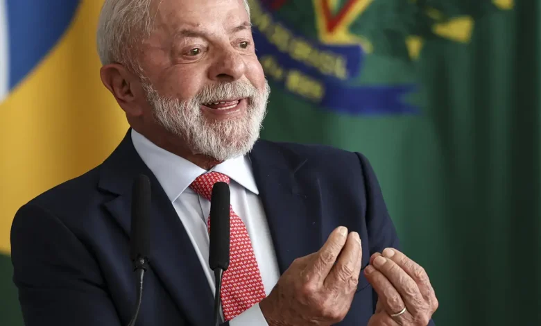 Lula: democracia é obra em construção e deve ser zelada e defendida