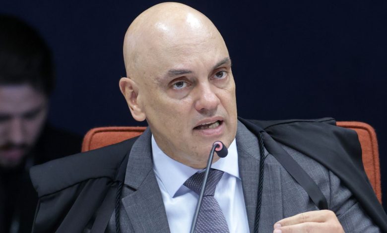 Moraes nega prisão domiciliar e mantém Bolsonaro preso na PF