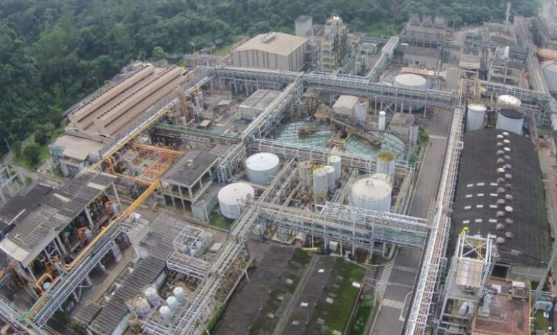 Cubatão pede ajuda para tentar reverter fechamento de fábricas