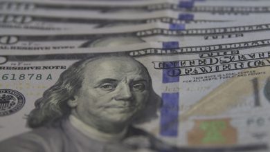 Dólar cai para R$ 5,40 após invasão à Venezuela