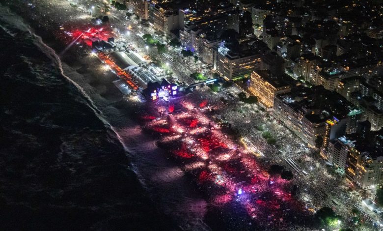 Comlurb recolhe 1,2 toneladas de lixo das praias do Rio no réveillon