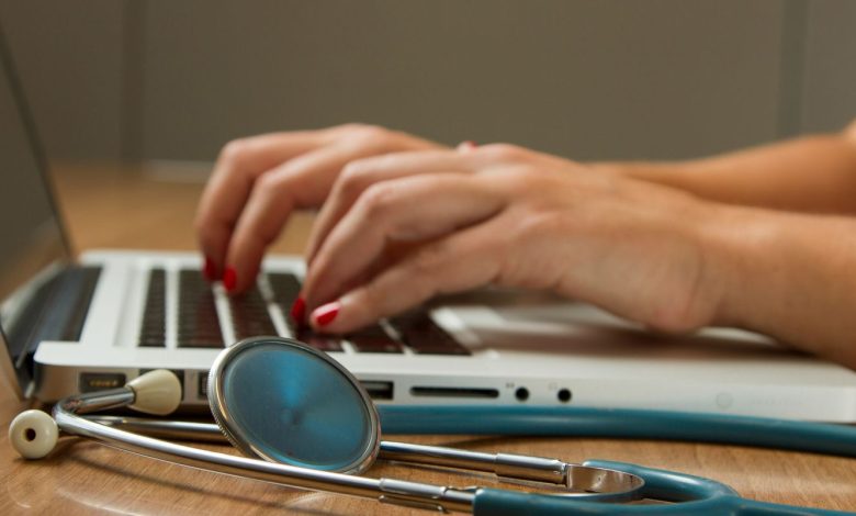 Enamed reforça importância de fiscalizar cursos, dizem especialistas