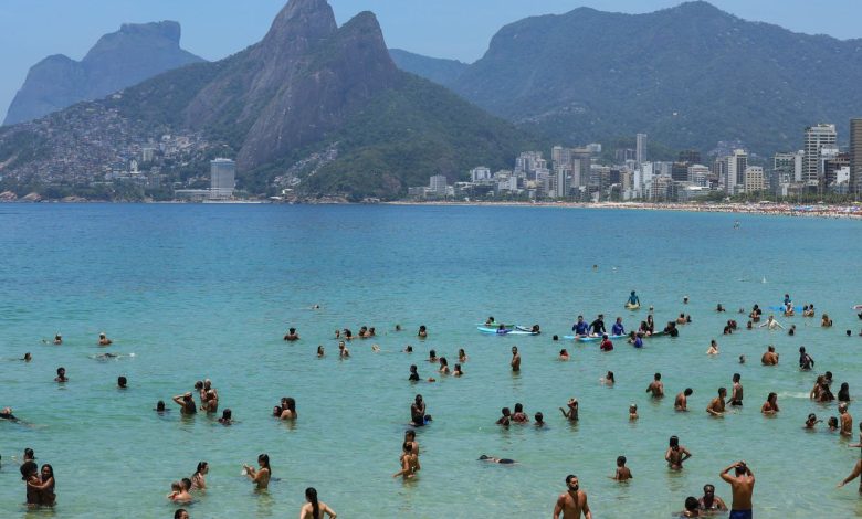 Frente fria ameniza calor e provoca chuvas em quase todo o Brasil