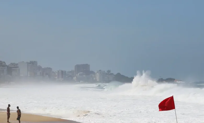 Rio tem novo alerta de ressaca neste fim de semana
