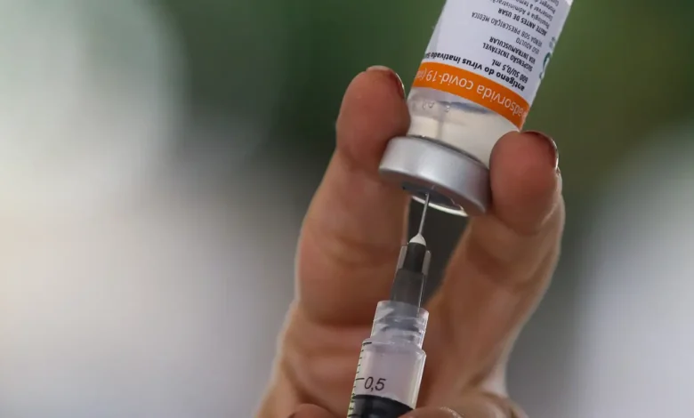 Há 5 anos, Brasil aplicava primeiras doses de vacina contra a covid-19