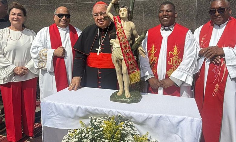 Imagem peregrina do padroeiro do Rio visita o Cristo Redentor