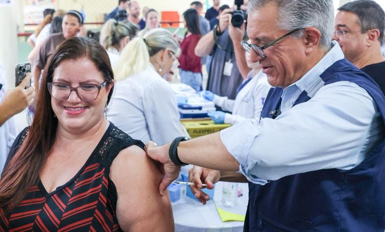 Botucatu inicia vacinação contra dengue com imunizante do Butantan