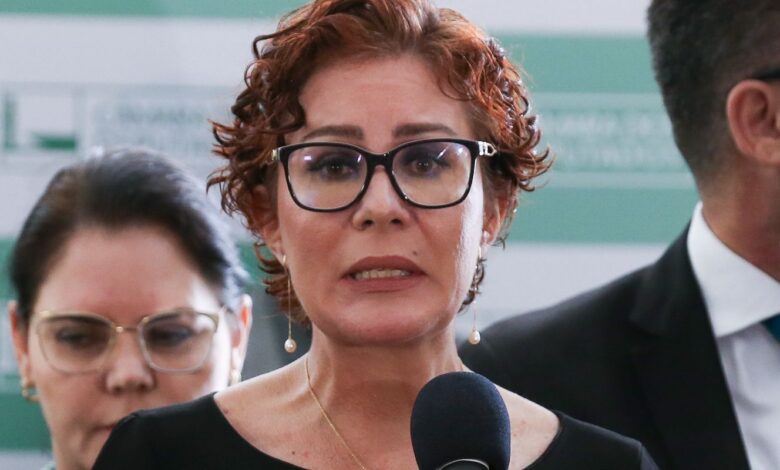 Itália começa a julgar extradição de Zambelli; audiência é suspensa