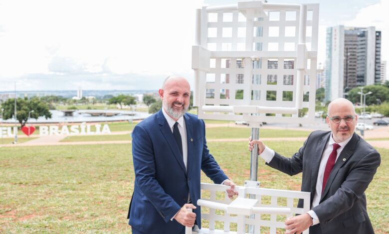 EBC instala antena de TV 3.0 na Torre de TV, em Brasília