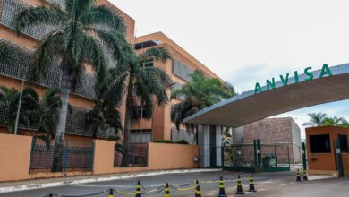 Anvisa proíbe venda de leite condensado e dois suplementos