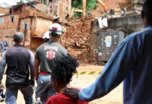 Voluntários cruzam estados para ajudar vítimas das chuvas em MG