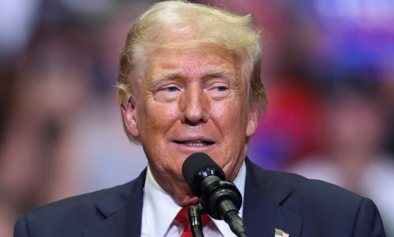 Trump diz que não viu parte racista do vídeo e recusa pedir desculpas