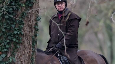 Caso Epstein: ex-príncipe Andrew é detido por suspeitas de má conduta