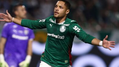 Palmeiras derrota Fluminense e mantém liderança do Brasileiro