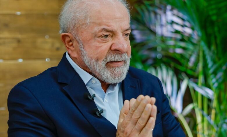 Lula pede mobilização contra "indústria de contar mentiras"