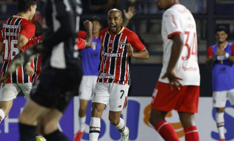 São Paulo e Palmeiras se garantem nas semis do Campeonato Paulista