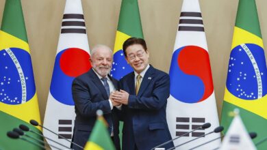 Lula diz que vale "qualquer sacrifício" para prender magnatas do crime