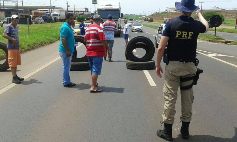 PRF intensifica fiscalização contra embriaguez ao volante no carnaval
