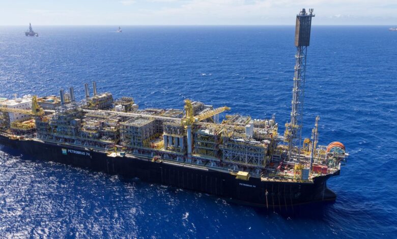 Petrobras bate recorde de produção e amplia exportações em 2025