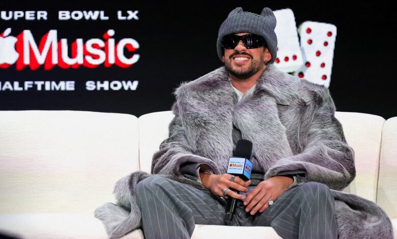 Final do futebol americano vira festa multicultural pró-imigrantes