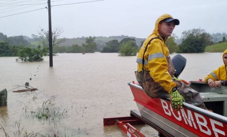 Ciclone extratropical se intensifica em Santa Catarina