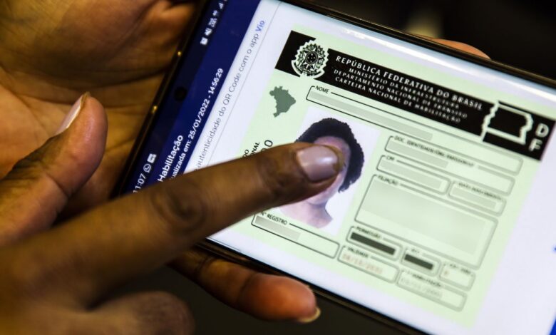 Novos pedidos de CNH quadruplicam em janeiro, mostra Senatran