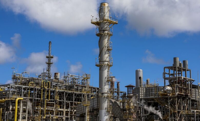 Câmara aprova redução de tributos para indústria química