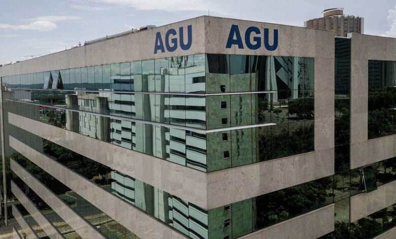 AGU defende que somente médicos podem realizar abortos legais