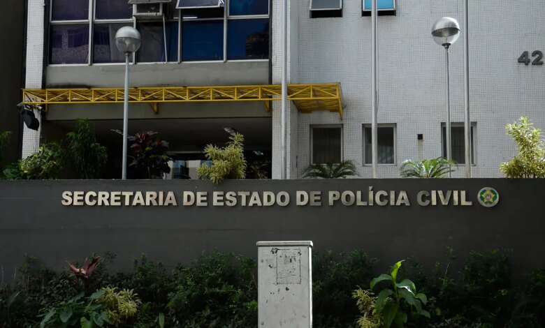 Polícia apreende bombas caseiras e diz que grupo faria atentado no Rio