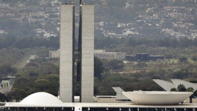 Lula sanciona, com vetos, reajuste salarial para cargos do Legislativo