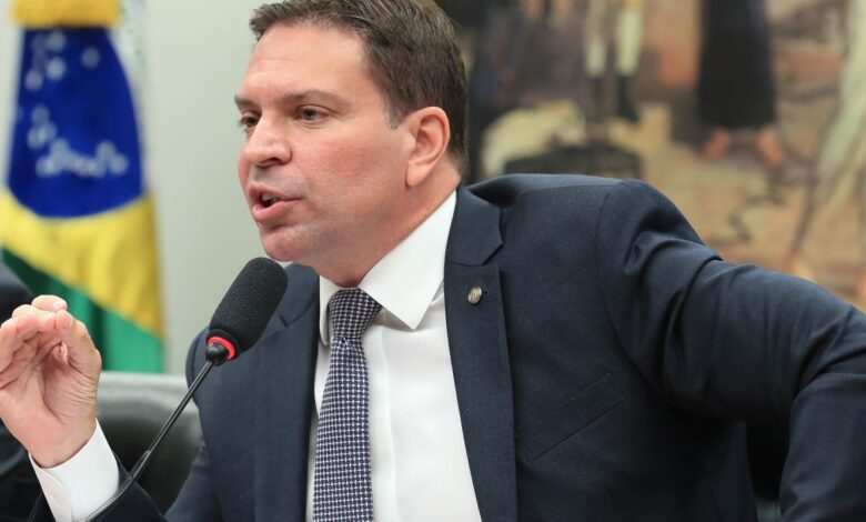 Foragido nos EUA, Ramagem é ouvido pelo STF por videoconferência