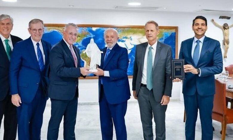 Lula recebe líderes mórmons dos EUA no Palácio do Planalto