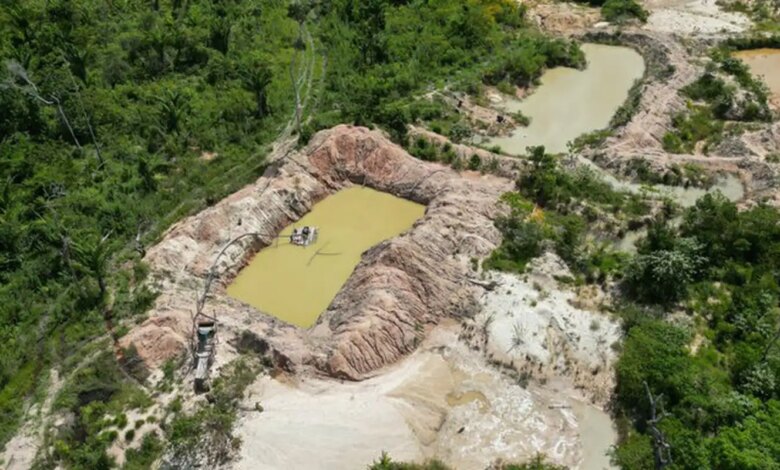 PF combate venda de diesel para garimpos ilegais em terra indígena