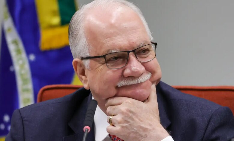 Caso Master: Fachin convoca ministros para tratar de menções a Toffoli