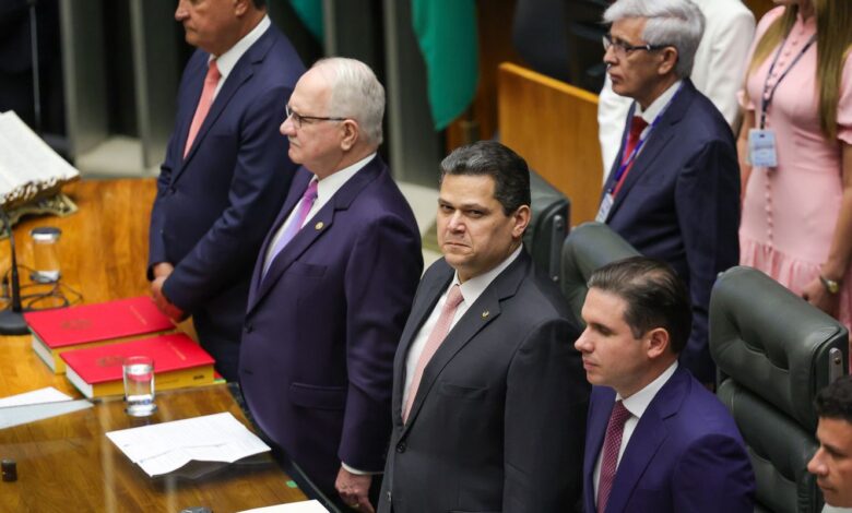 Davi Alcolumbre prega convivência pacífica entre poderes