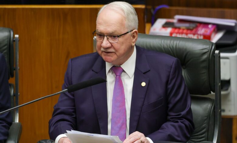 Fachin pede indicação de nomes para comissão sobre penduricalhos