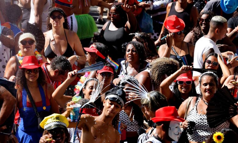 Carnaval 2026: veja programação de blocos no Rio neste sábado (14))