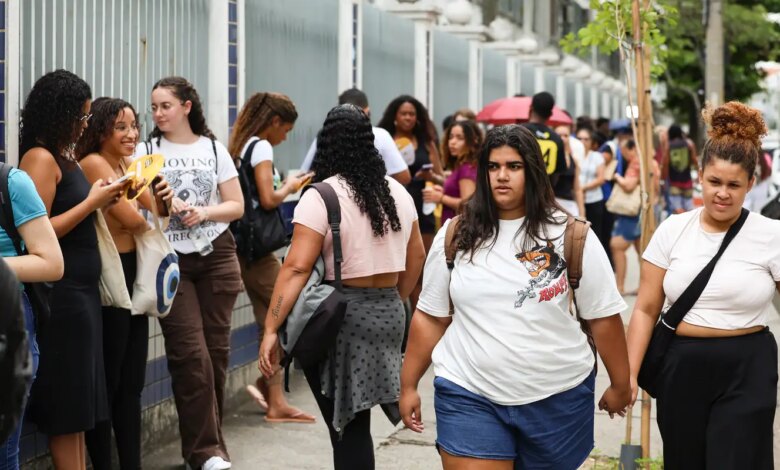 Fies: pré-selecionados devem complementar inscrição a partir de sexta